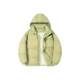 Зеленый цвет увядшей травы