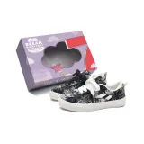 Чёрный (Чёрный и Белый Несовпадающие)