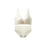 Молочно-белый