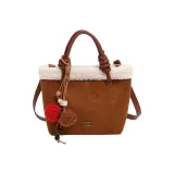 Коричневый