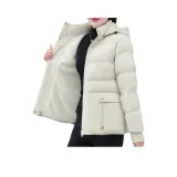 Бежево-абрикосовый