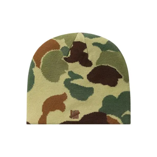UNDEFEATED Акриловые шапки-бини Мужской Камуфляж Зеленый