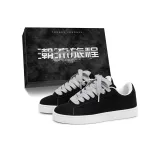 Белый, черный, серый (серые шнурки)