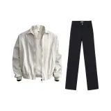 Ecru Pilot Jacket + Black Jeans  
Экрю Пилотная Куртка + Черные Джинсы