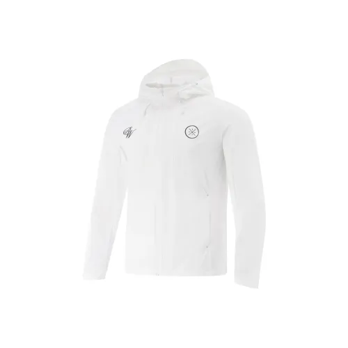 Стандартная подкладка белый тренч мужской