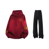 Бордовый худи (с флисовой подкладкой) + черные джинсы