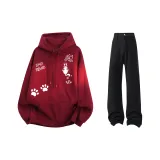 Бордовый худи (с флисовой подкладкой) + черные джинсы