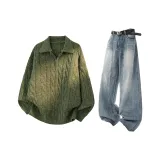 Зелёный топ + синий нож + джинсы