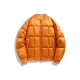 Яркий оранжевый