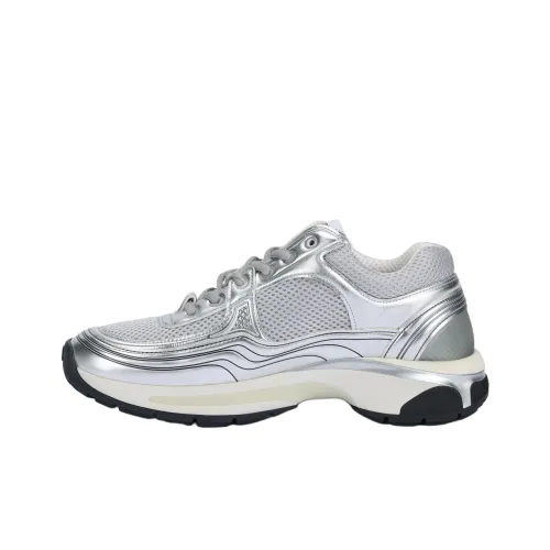 CHANEL Низкий топ Повседневная обувь Женская Серебряный Серый