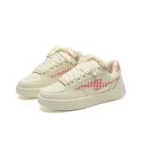 Бежево-розовый