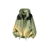 Светло-зеленый