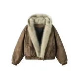 Коричневый