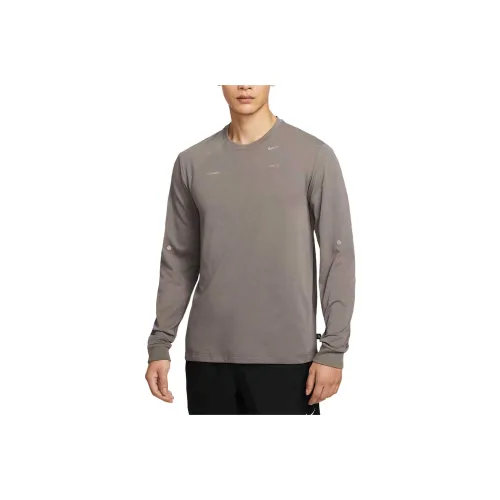 Nike Primary Быстросохнущая футболка T мужская