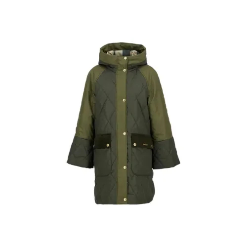 BARBOUR Оливково-зеленый Женские пуховики