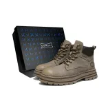 Коричневый