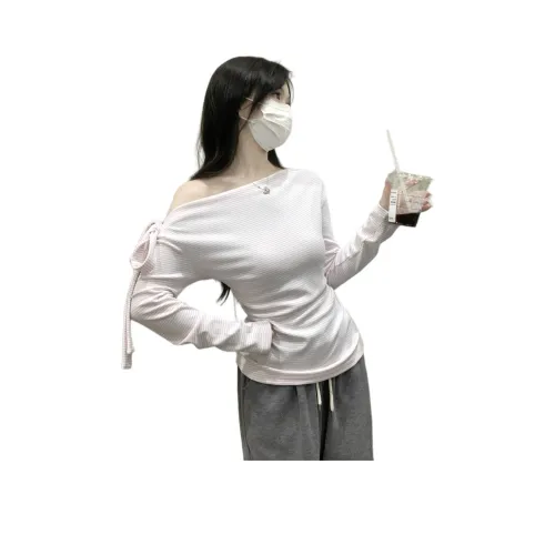 CASTLE WOODS Стандартная T-рубашка Женская