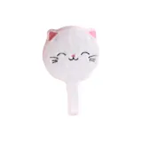 Кошка с прищуренными глазами