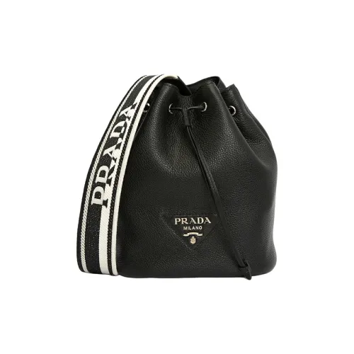 PRADA Сумка из коровьей кожи ведрообразной формы плечевая сумка стандартная женская черная