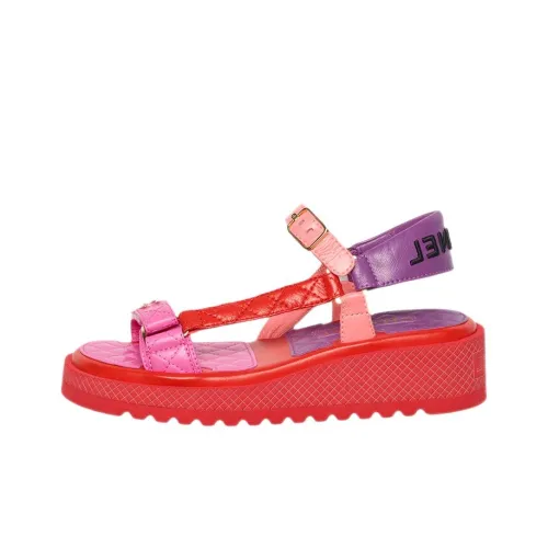 CHANEL Пляжные сандалии Женские