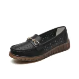 Черный с вырезом