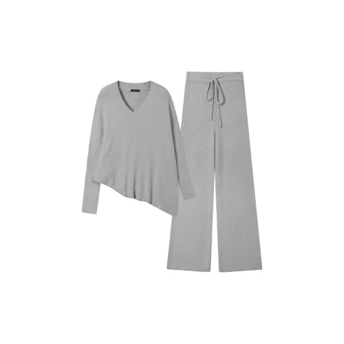 Легкий женский пижамный комплект