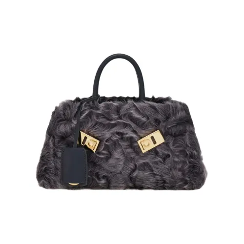 Ferragamo Lambskin One Shoulder Bag Mini Women's Gray Феррагамо Ламскин Одноплечая Сумка Мини Женская Серый