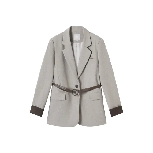 DIALOGUE Женские деловые костюмы