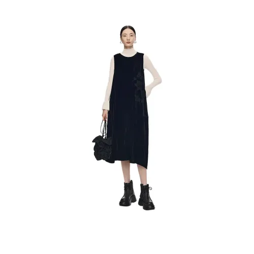 AUM Черные Женские Платья без Рукавов