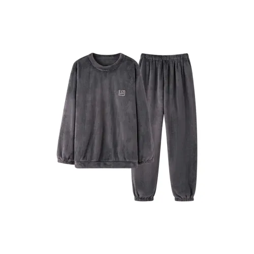 Пижамный комплект для мужчин от Floating Light Islands