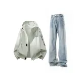 Комплект одежды (Белая ветровка + Светло-синие штаны)