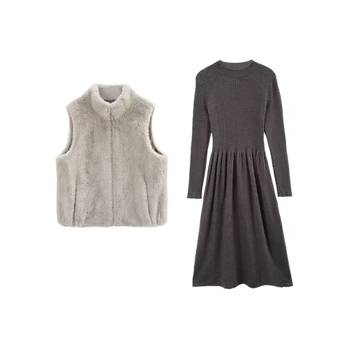 Комплект с юбкой A Paradise For Awakening для женщин