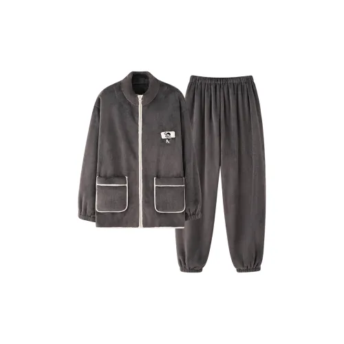 Пижамный комплект для мужчин от Floating Light Islands