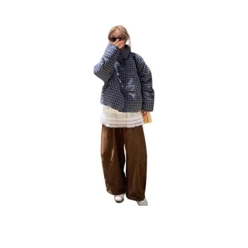 Flowers in water Пуховая куртка Женская