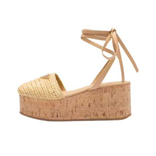 PRADA Туфли на каблуке 7,5 см Женские Бежевые