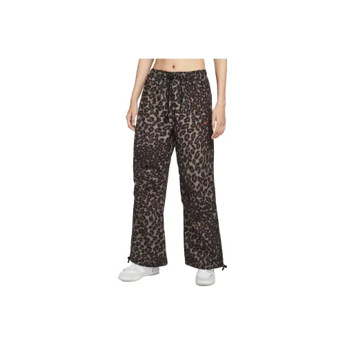 nike Sportswear Повседневные брюки Женские