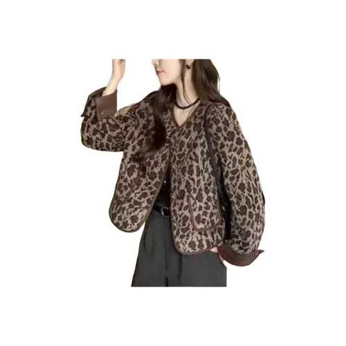 ЮЙЧЖАОЛИНЬ Кофейный леопард с принтом женское короткое пальто