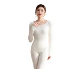 Молочно-белый