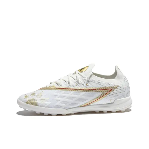 KELME Shadow 1,5 TF Шипы Slip Resistant Abrasion Resistant Футбольные бутсы Унисекс Белый золотой