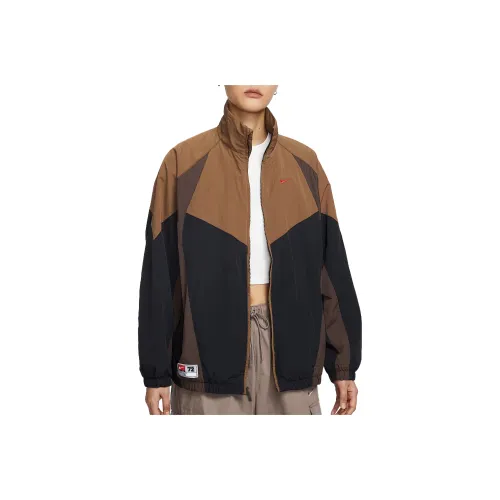 Nike Sportswear Черные Женские Куртки