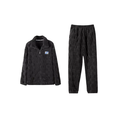 Пижамный комплект для мужчин от Floating Light Islands