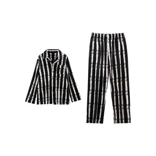 Пижамный комплект для мужчин от Floating Light Islands