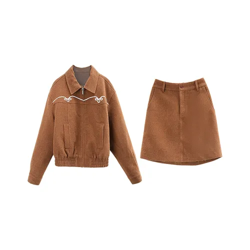 Комплект с юбкой A Paradise For Awakening для женщин