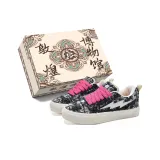 Black (Розовые шнурки)