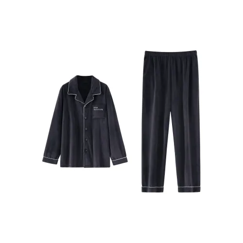 Пижамный комплект для мужчин от Floating Light Islands