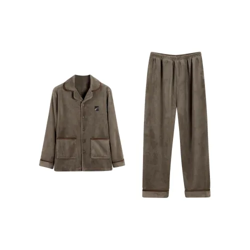 Пижамный комплект для мужчин от Floating Light Islands