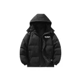 Призрачно черный