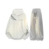 Белый топ + серые штаны фотиния