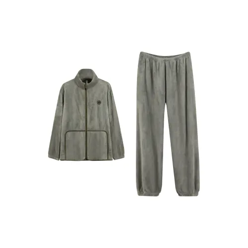 Пижамный комплект для мужчин от Floating Light Islands