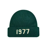 Темно-зеленый